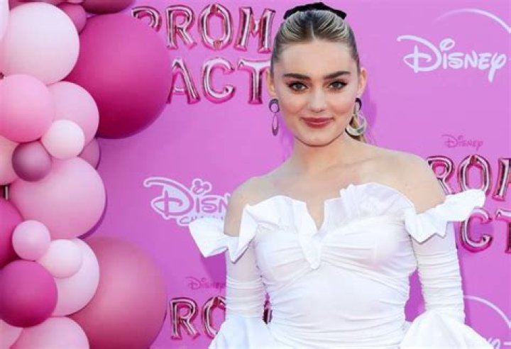 
Ella Donnelly Height, Weight, Net Worth, Age, Birthday, Wikipedia, Who, Nationality, Biography 