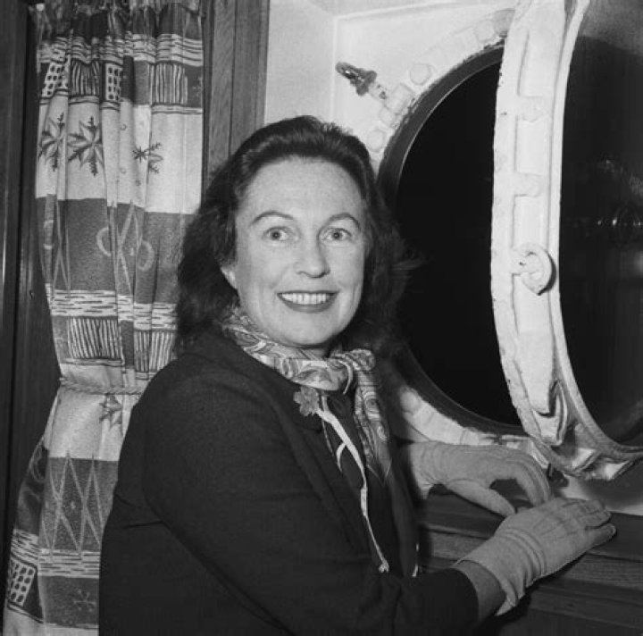 Ella Fitzgerald Height, Weight, Net Worth, Age, Birthday, Wikipedia, Who, Nationality, Biography