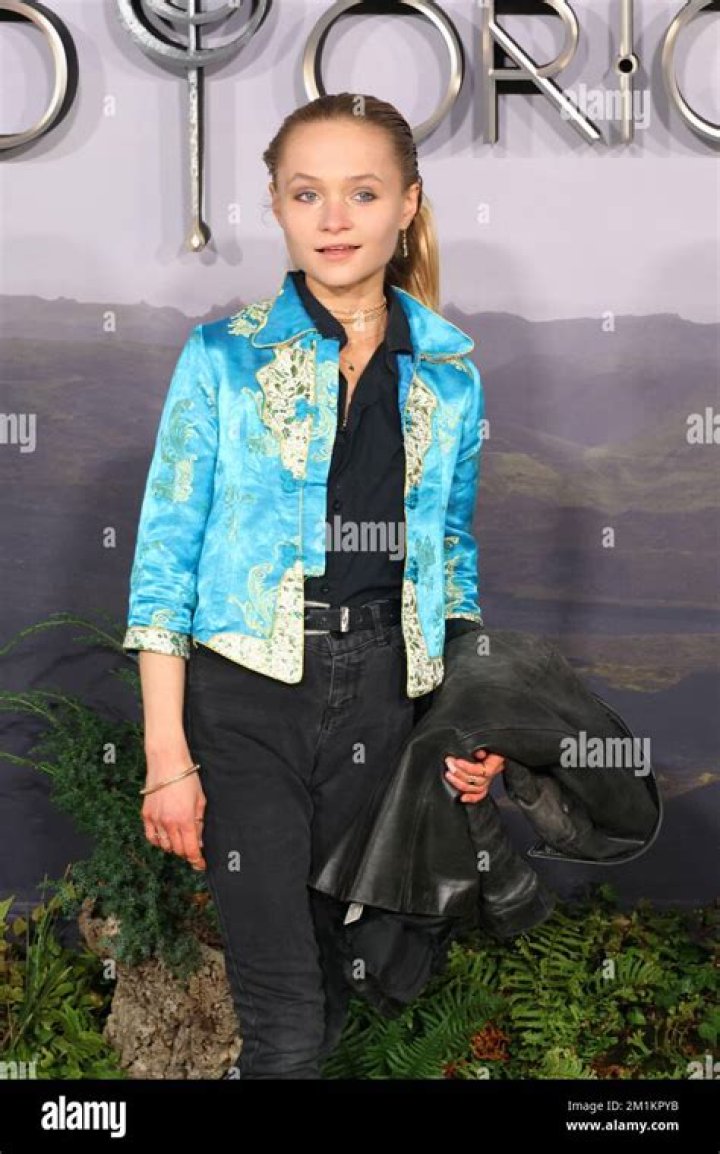 Ella Schrey-Yeats Height, Weight, Net Worth, Age, Birthday, Wikipedia, Who, Nationality, Biography