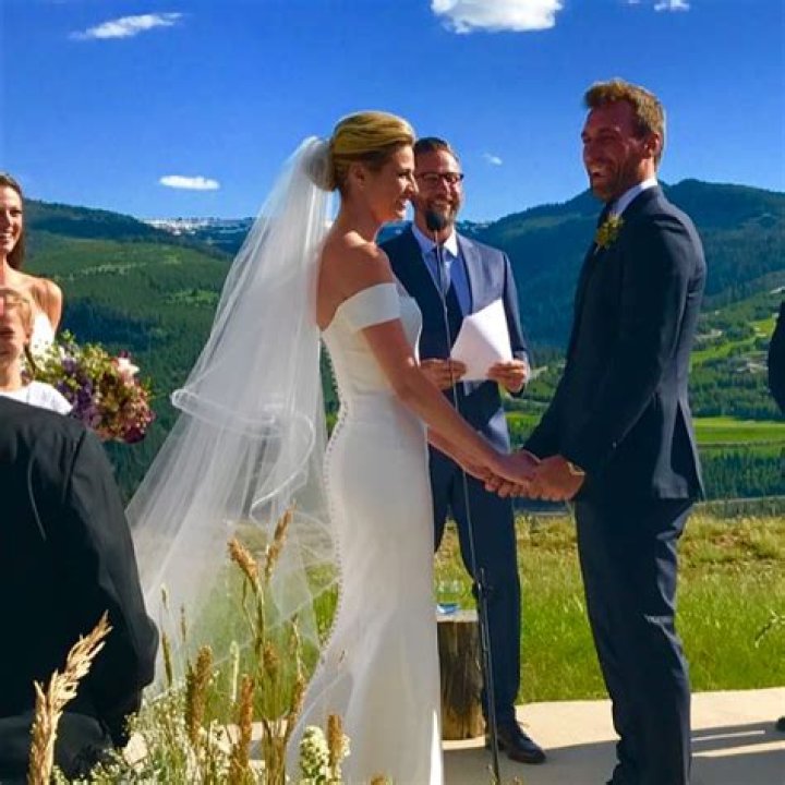 Erin Andrews Is Married with Dancing With the Stars Co-Host Jarret Stoll