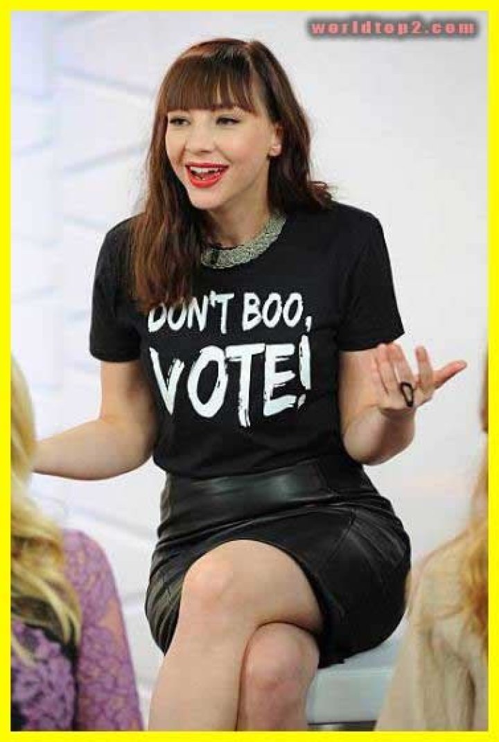 Erin Darke Bio (Wiki) 