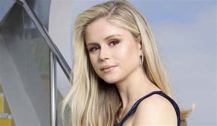 Erin Moriarty - Age, Family, Bio