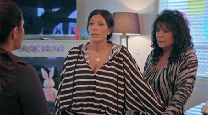 Facts To Know About Kathy Crispino From sMothered! Her Career And Family!