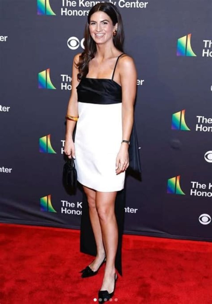 
Faith Collins Height, Weight, Net Worth, Age, Birthday, Wikipedia, Who, Nationality, Biography 