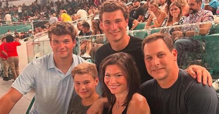 Fernando Torres - Age, Family, Bio