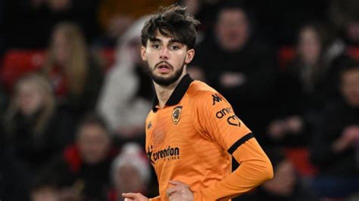 Finley Burns - Age, Family, Bio