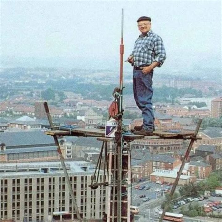 
Fred Dibnah Height, Weight, Net Worth, Age, Birthday, Wikipedia, Who, Instagram, Biography 