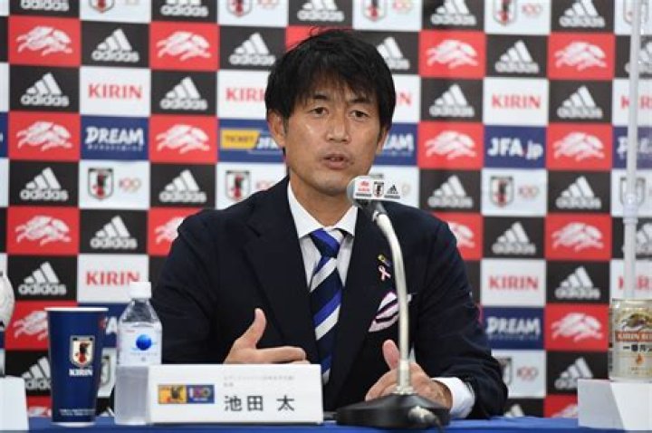Futoshi Ikeda Wife: Is Japanese Football Coach Married? Family And Net Worth