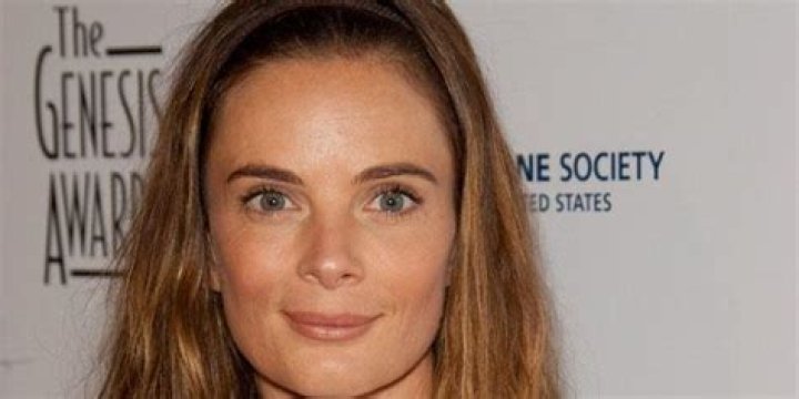 Gabrielle Anwar - Age, Family, Bio