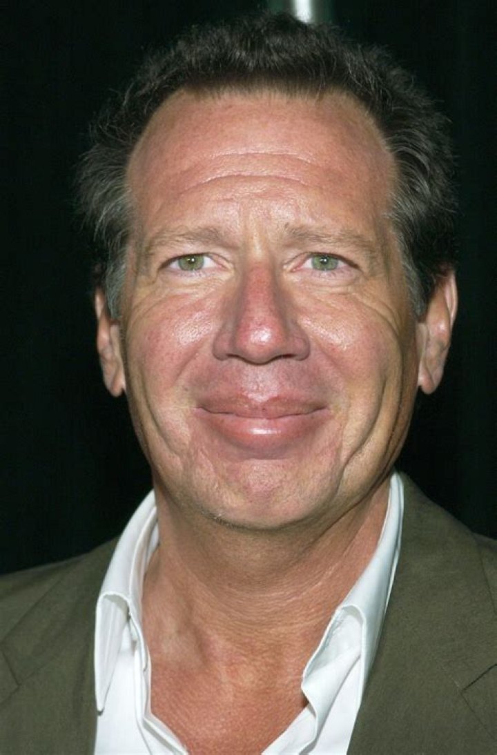 Garry Shandling Height, Weight, Net Worth, Age, Birthday, Wikipedia, Who, Nationality, Biography