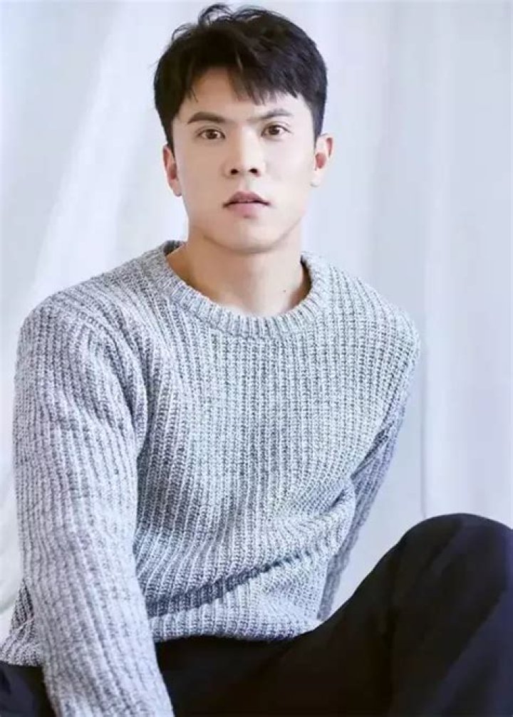 Gingle Wang Height, Weight, Net Worth, Age, Birthday, Wikipedia, Who, Nationality, Biography