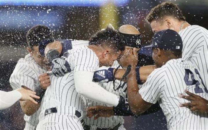 Gio Urshela Net Worth - Wiki, Age, Weight and Height, Relationships, Family, and More