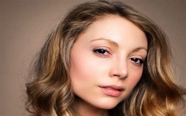 Glance At The Life Of Leah Gibson