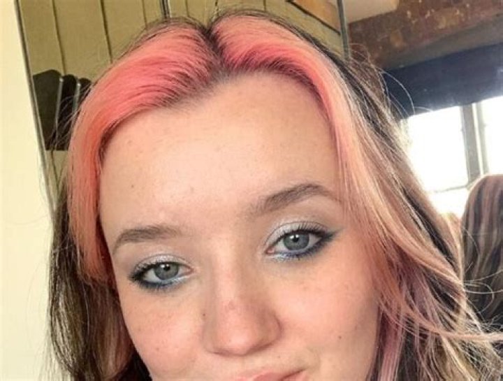 Glow Up Saphron Morgan Wikipedia, Age, Partner And Instagram 2023