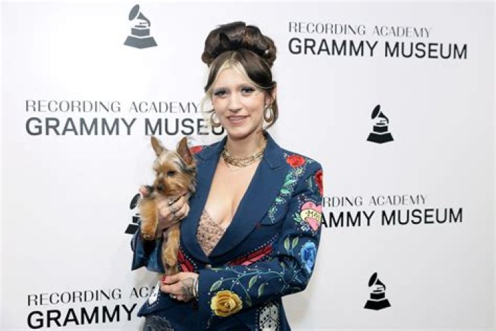 Gram Parsons Net Worth - Wiki, Age, Weight and Height, Relationships, Family, and More