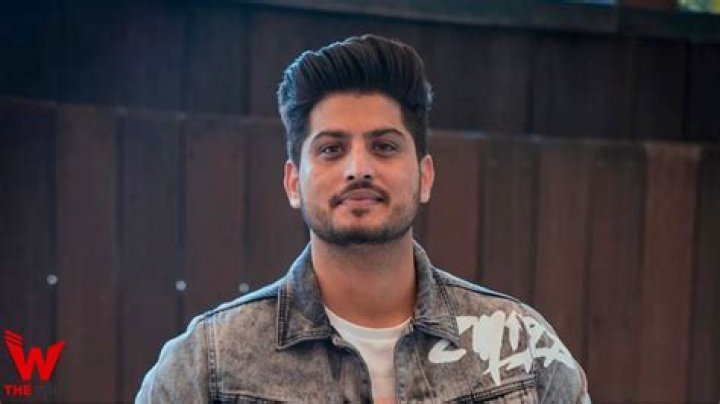 
Gurnam Bhullar Height, Weight, Net Worth, Age, Birthday, Wikipedia, Who, Nationality, Biography 