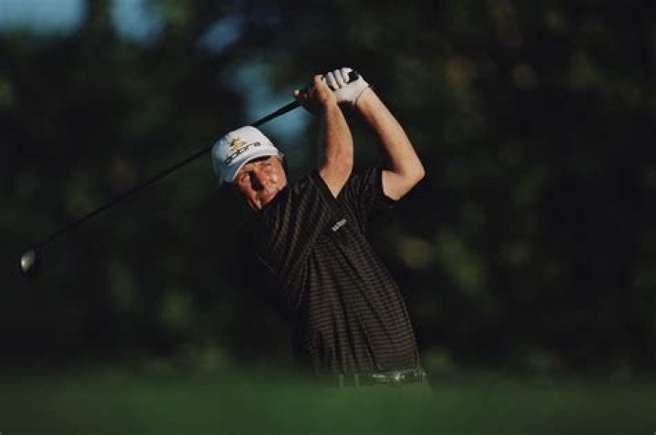 Hale Irwin Net Worth - Wiki, Age, Weight and Height, Relationships, Family, and More