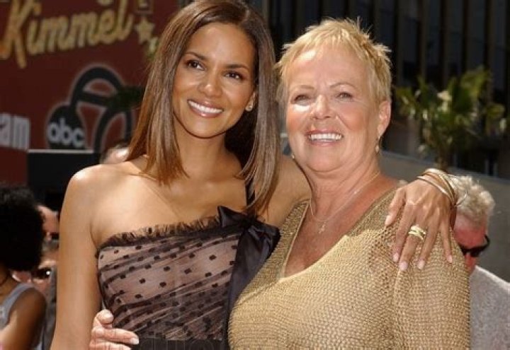 Halle Berry - Age, Family, Bio