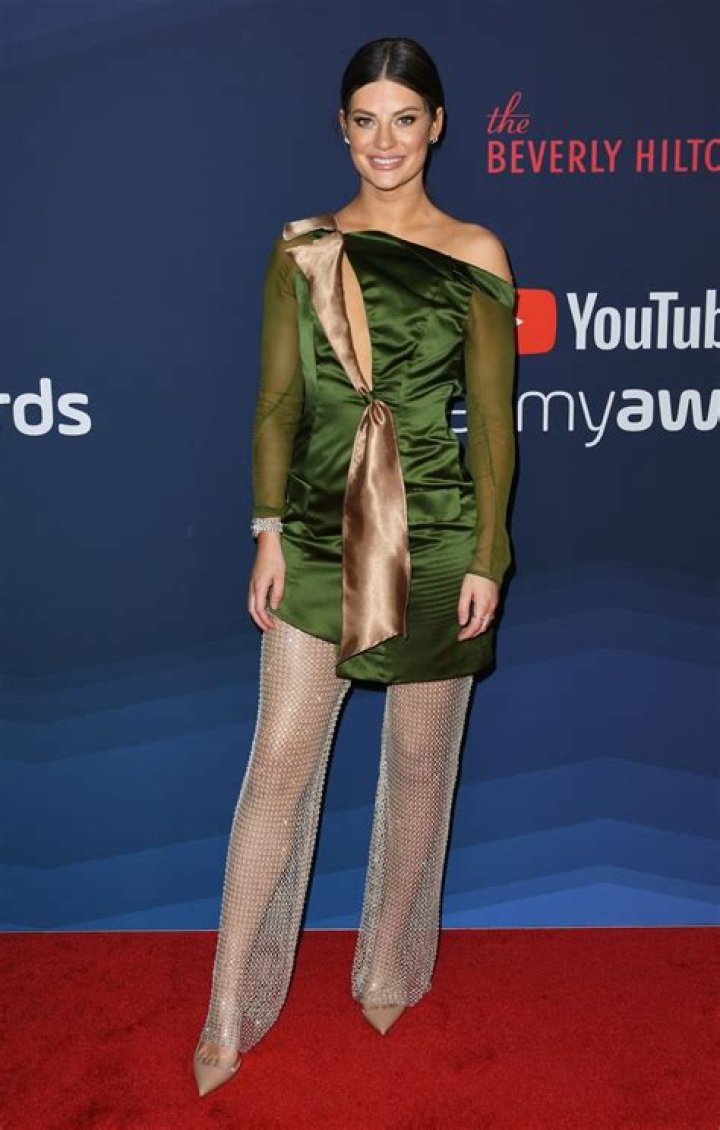 Hannah Stocking Net Worth - Wiki, Age, Weight and Height, Relationships, Family, and More