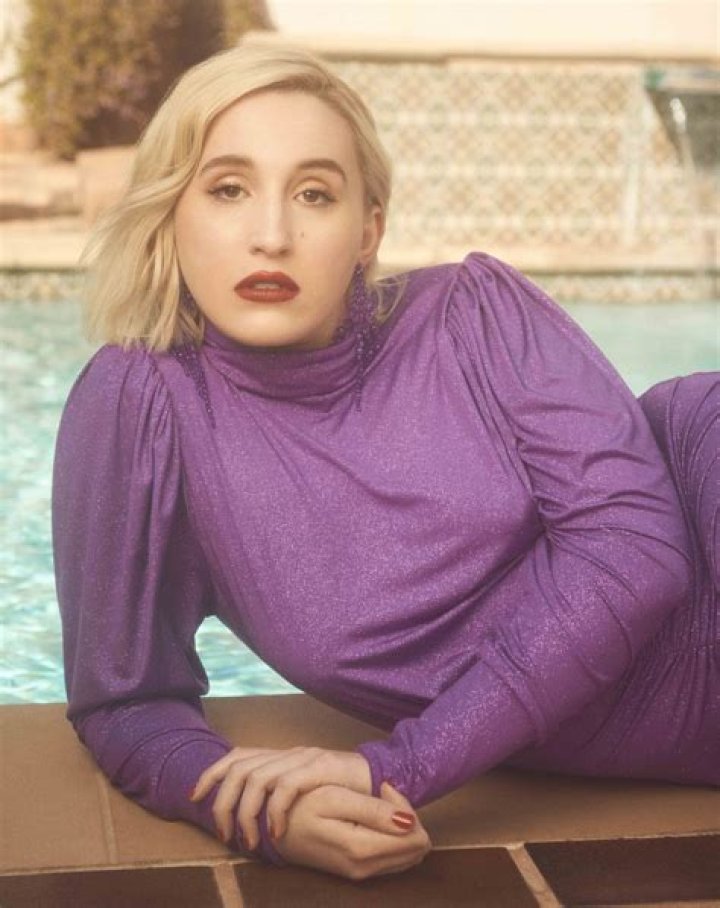 Harley Quinn Smith Height, Weight, Net Worth, Age, Birthday, Wikipedia, Who, Nationality, Biography