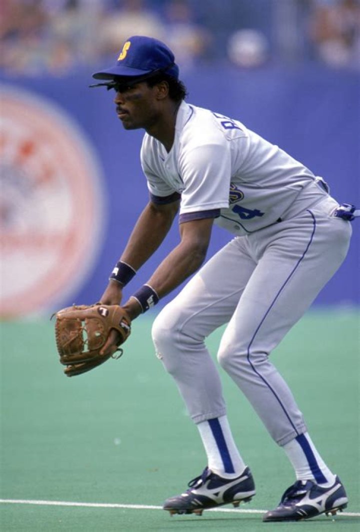 Harold Reynolds Net Worth - Wiki, Age, Weight and Height, Relationships, Family, and More