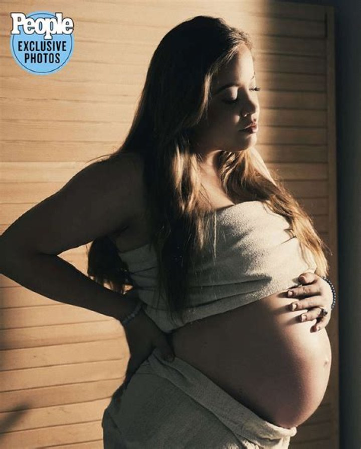 Harper Grae pregnant after a tragic miscarriage! Know about her pregnancy, wife, marriage, and everything