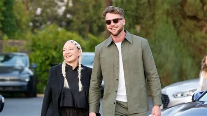 Harry Jowsey Net Worth, Age, Girlfriend, Family, Biography & More