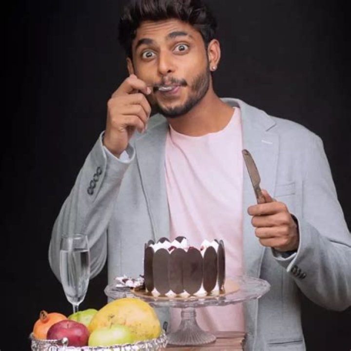 
Harsha Sai Height, Weight, Net Worth, Age, Birthday, Wikipedia, Who, Instagram, Biography 