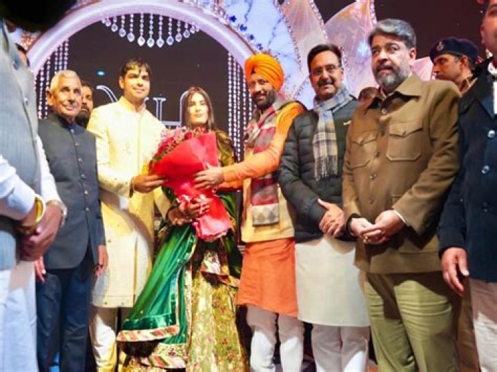 
Haryana CM greets Neeraj Chopra for feat 