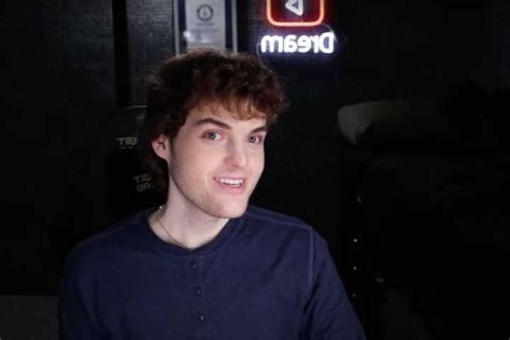 
Has Mifuyu Done A Face Reveal On Twitch? Her Biography And Net Worth Details Explored 