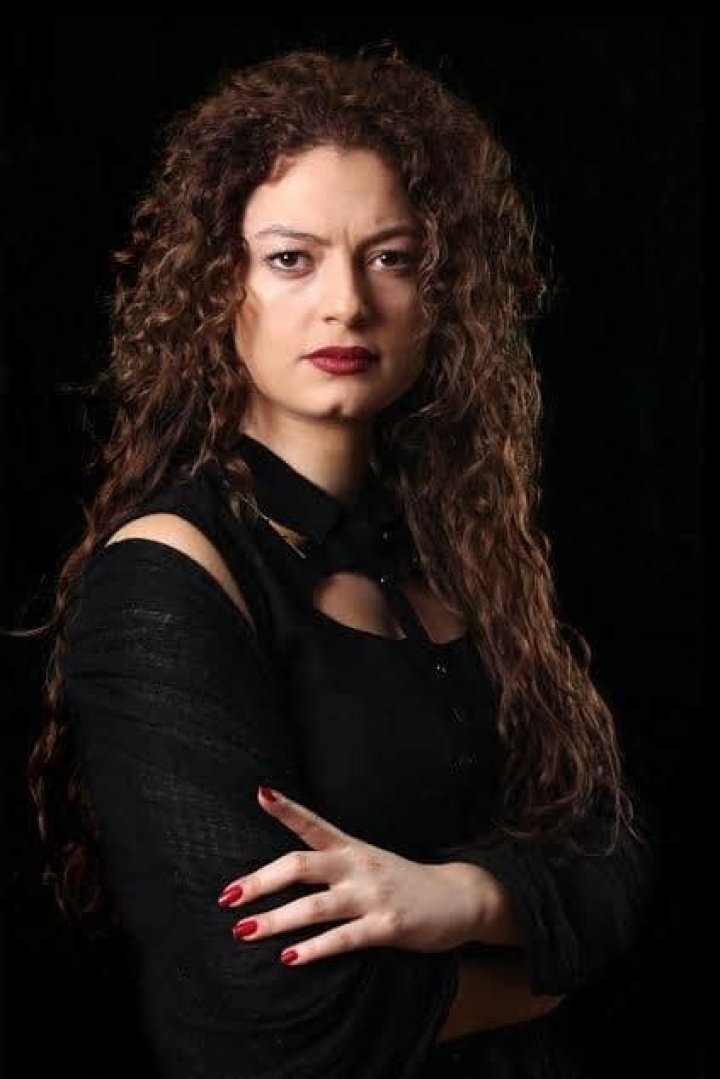 Hazal Senel - Age, Family, Bio