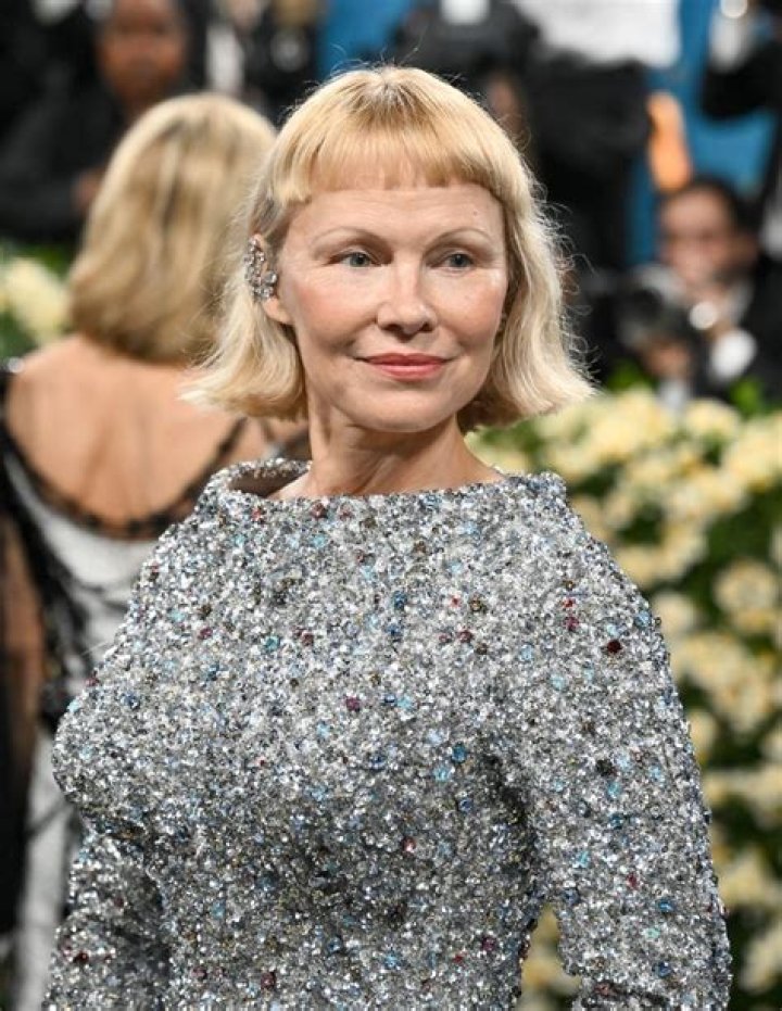 
“He was very jealous”: Pamela Anderson French Soccer player relationship explored amid release of Netflix doc 