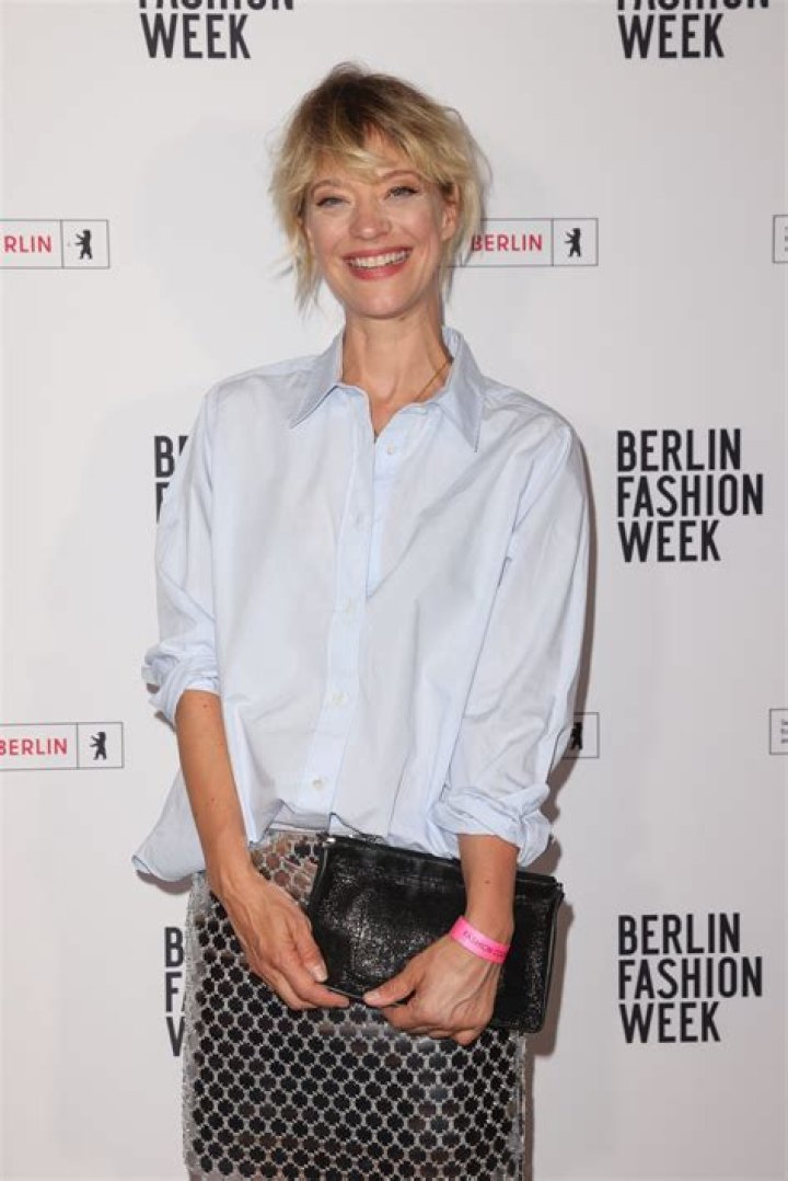 Heike Makatsch Net Worth - Wiki, Age, Weight and Height, Relationships, Family, and More