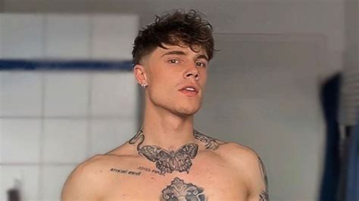 Henry Samuel - Age, Family, Bio