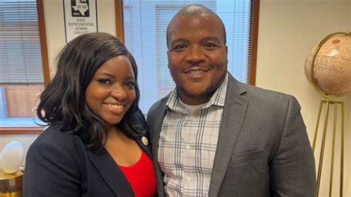 Her Net Worth, Career, Height, Husband, Children, Career