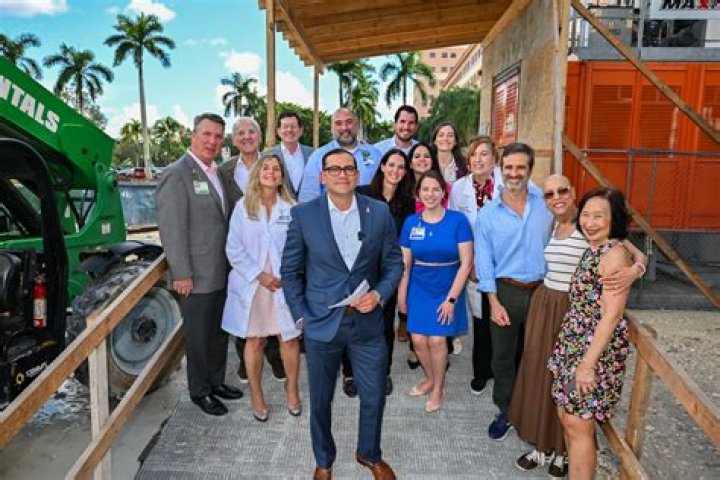 
Hillel Helly Nahmad Height, Weight, Net Worth, Age, Birthday, Wikipedia, Who, Instagram, Biography 