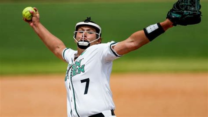 
Hope Trautwein Height, Weight, Net Worth, Age, Birthday, Wikipedia, Who, Nationality, Biography 