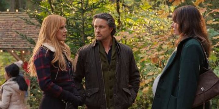 How far along are Mel and Charmaine in Virgin River season 4?