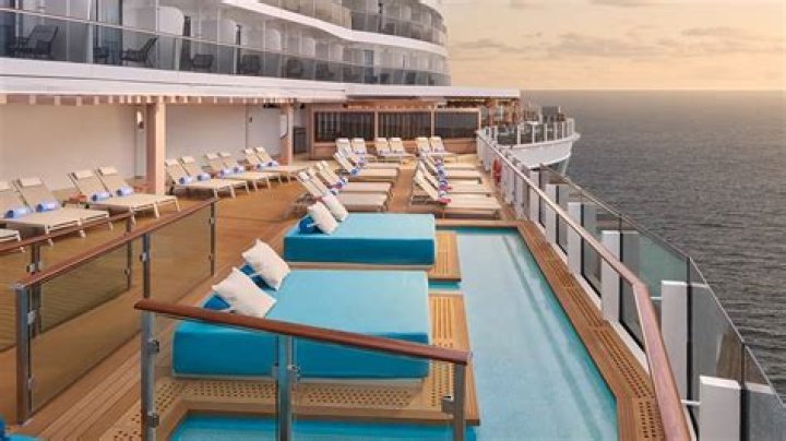 How much is open bar on Norwegian Cruise?