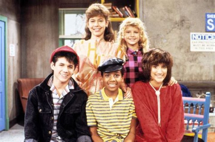 How old and how tall are the cast of kids?