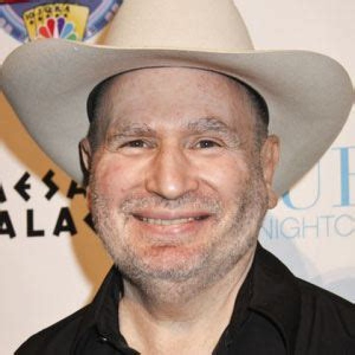 How old is Gabe Kaplan?