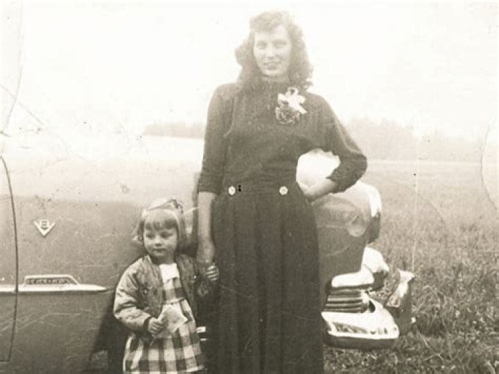 
How Old Is Gillian Wynn Early? Everything To Know About Steve Wynn Daughter 