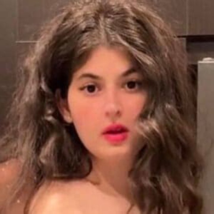 Hungry Lips - Age, Family, Bio