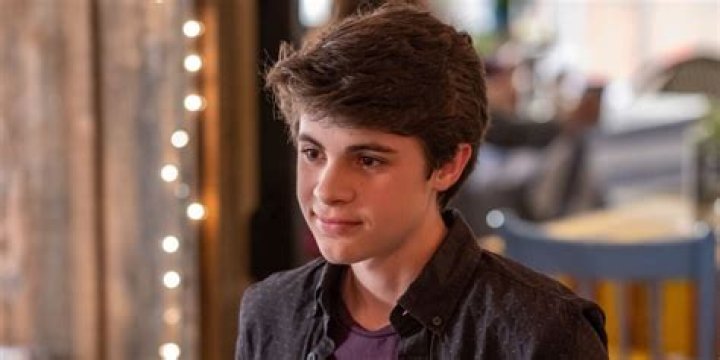 Hunter Dillon - Age, Family, Bio