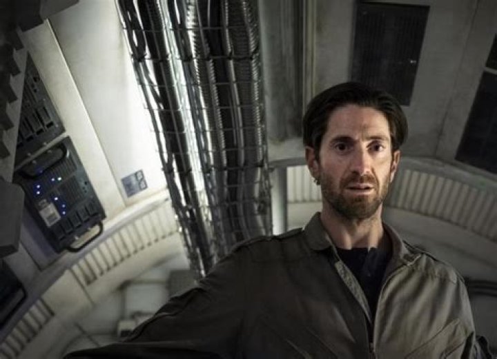 Iddo Goldberg Height, Weight, Net Worth, Age, Birthday, Wikipedia, Who, Nationality, Biography