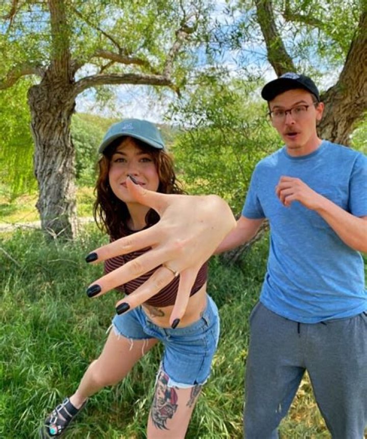 iDubbbz Wife Anisa Jomha Supports and Takes Pride on His Famous YouTube Career