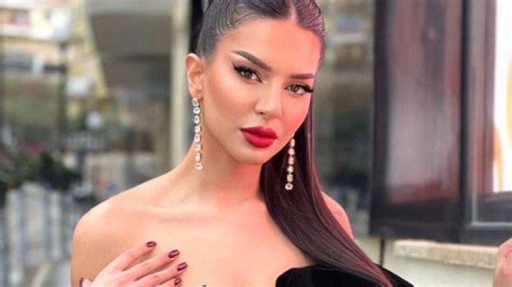 Ifgjenia Dhedhes - Age, Family, Bio