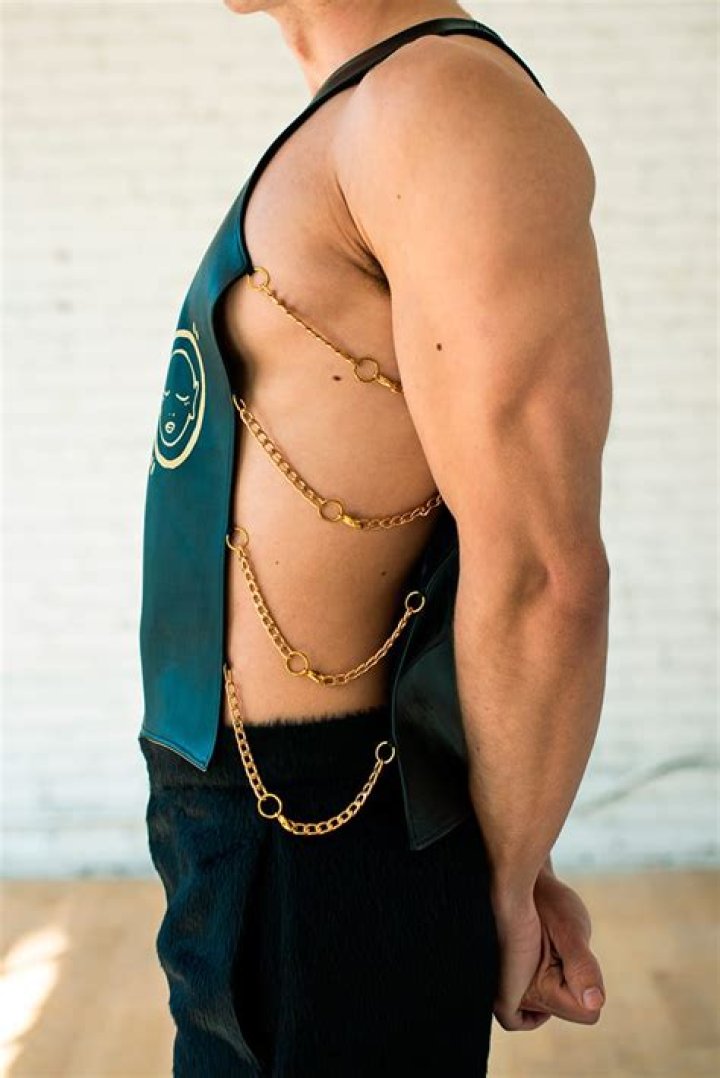 Igor Kolomiyets - Age, Family, Bio