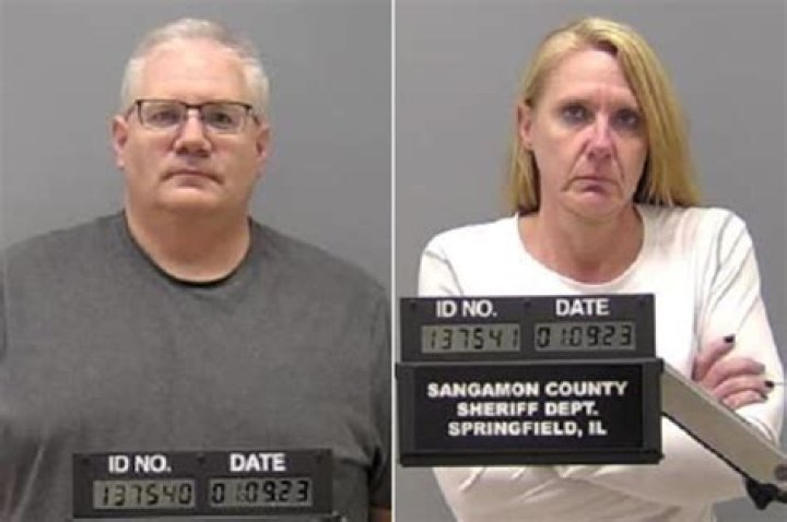 
Ill. Paramedics Were Called to Save Man’s Life. Now They’re Charged with Murder 