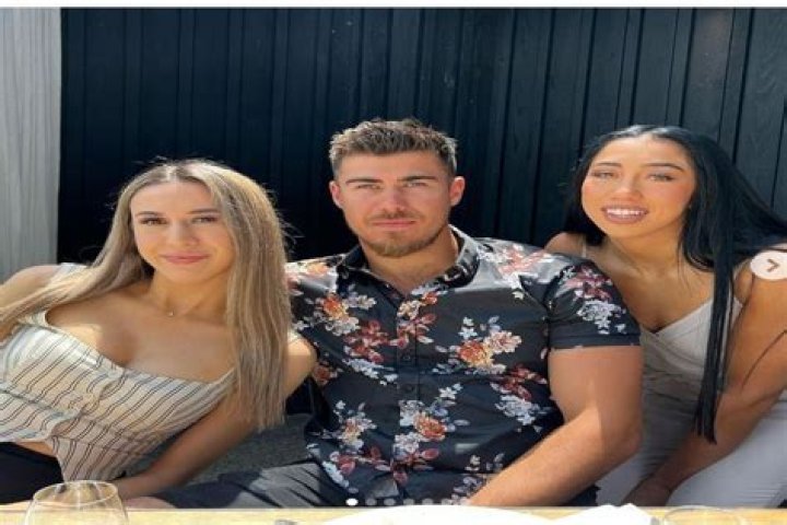 Indi Hartwell - Age, Family, Bio